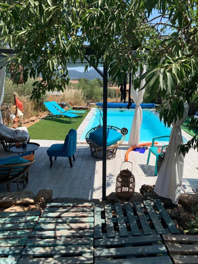 Casa Rosalinda Hotel Figari  Eksteriør billede